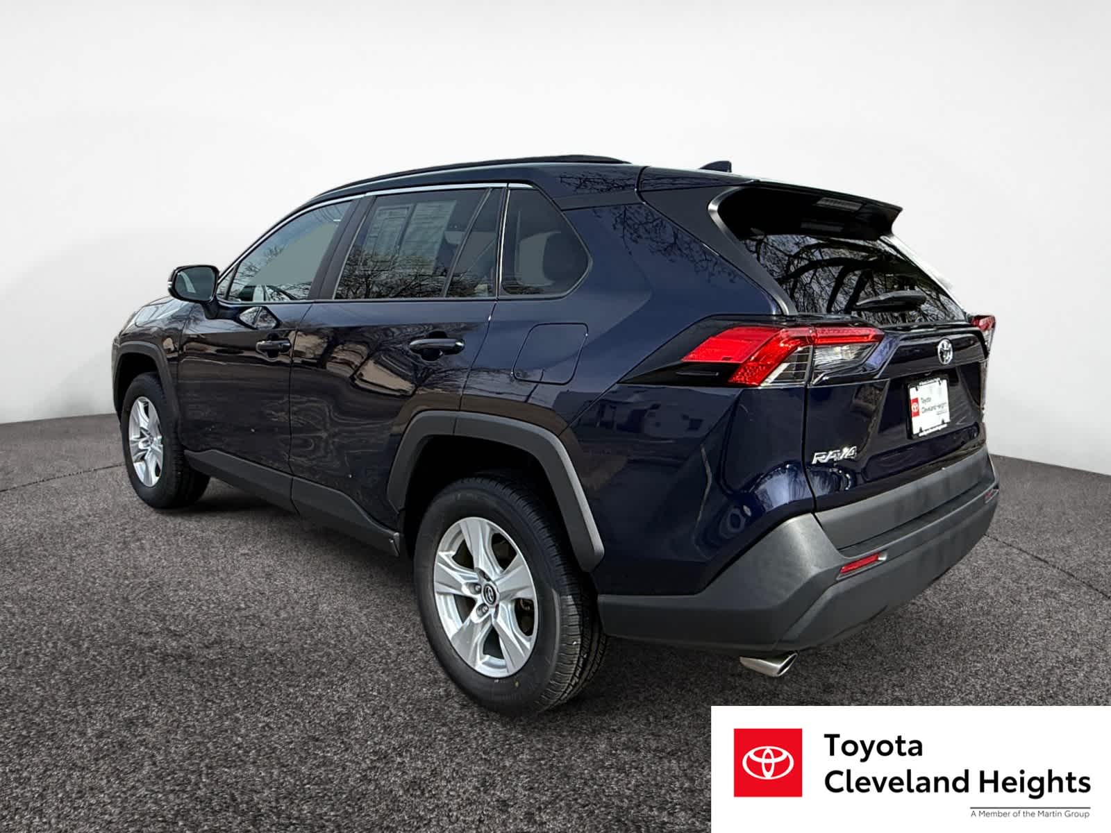 View vehicle photo 3