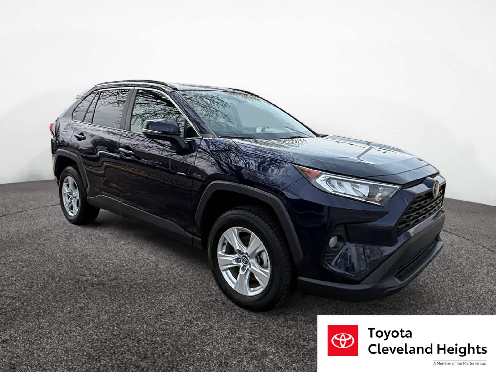 View vehicle photo 7