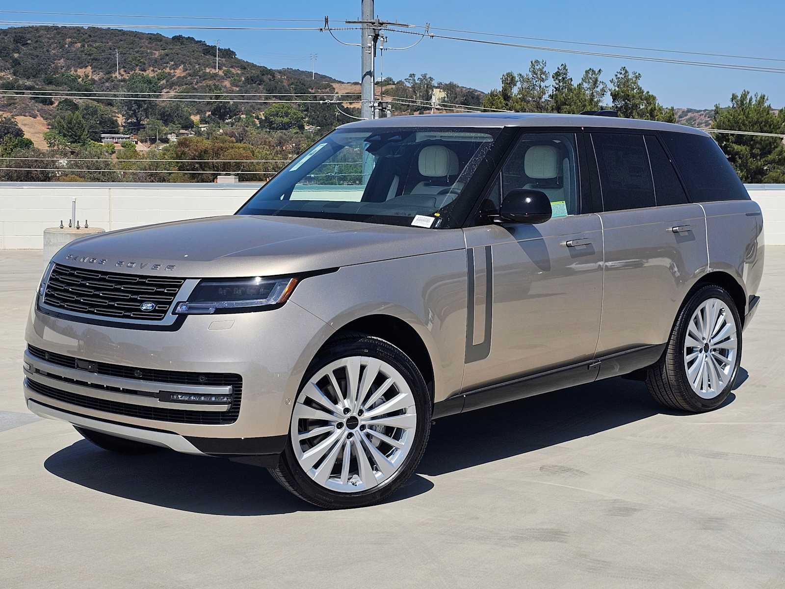 Batumi Gold Premium Metallic 2026 Land Rover Range Rover SUV / Crossover All-Wheel Drive 8-Speed Automatic