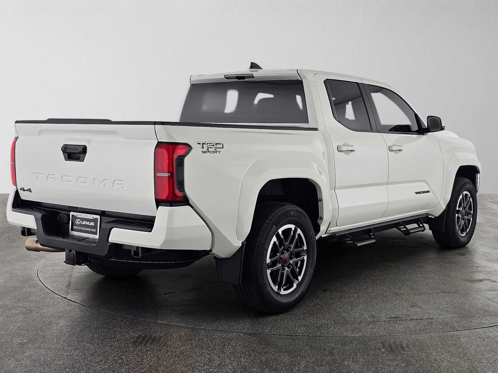 View vehicle photo 3