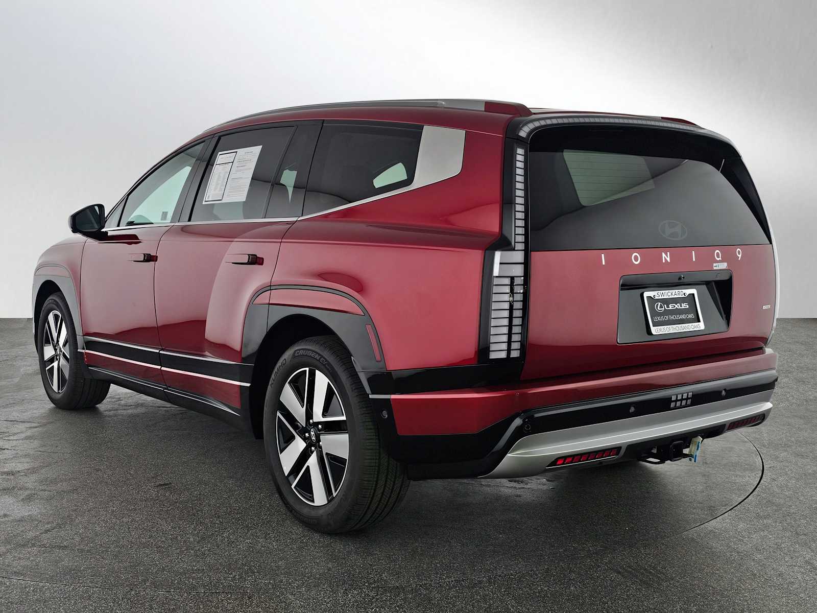 View vehicle photo 5