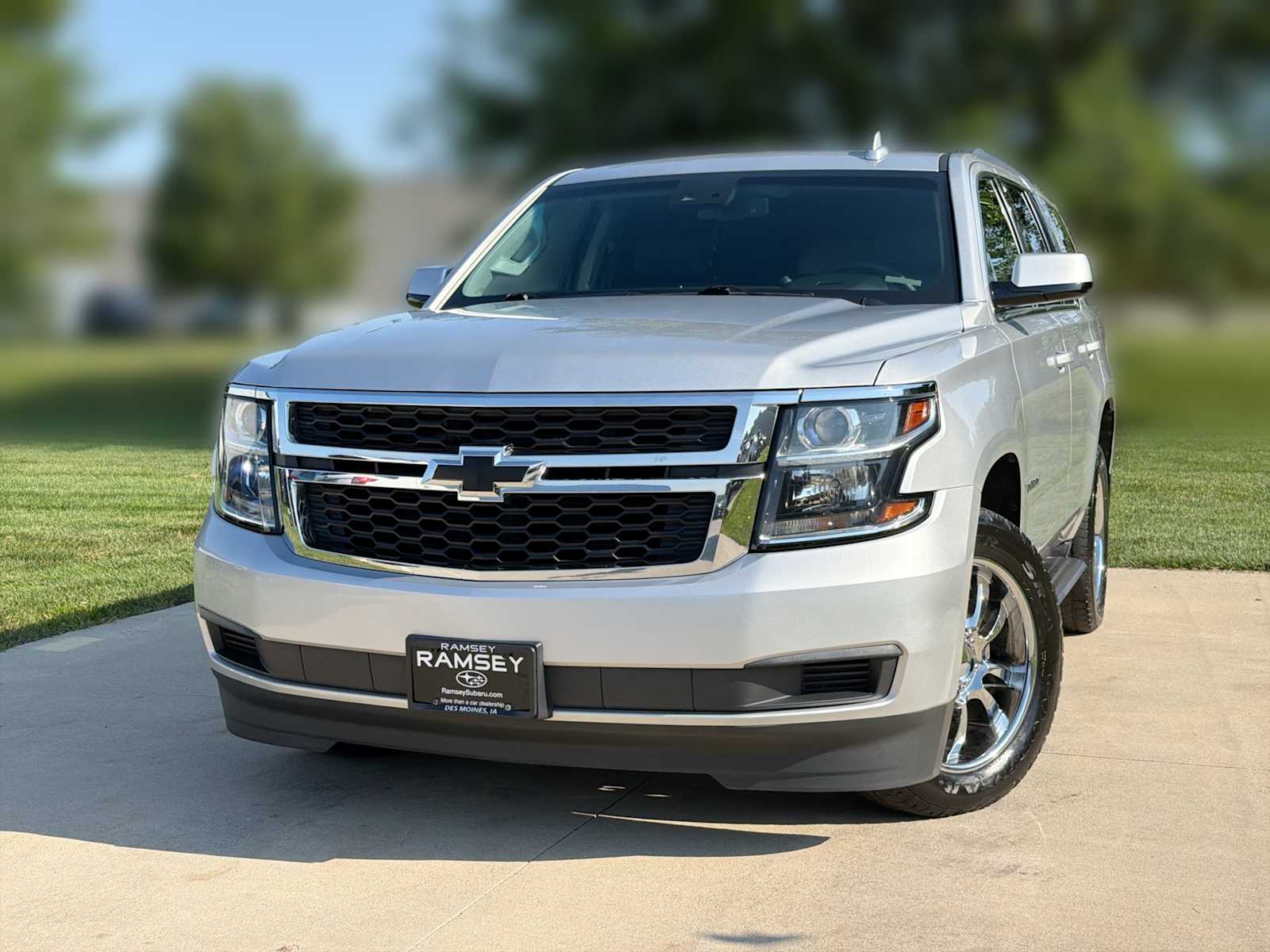 Silver Ice Metallic 2017 Chevrolet Tahoe SUV / Crossover Four-Wheel Drive 6-Speed Automatic