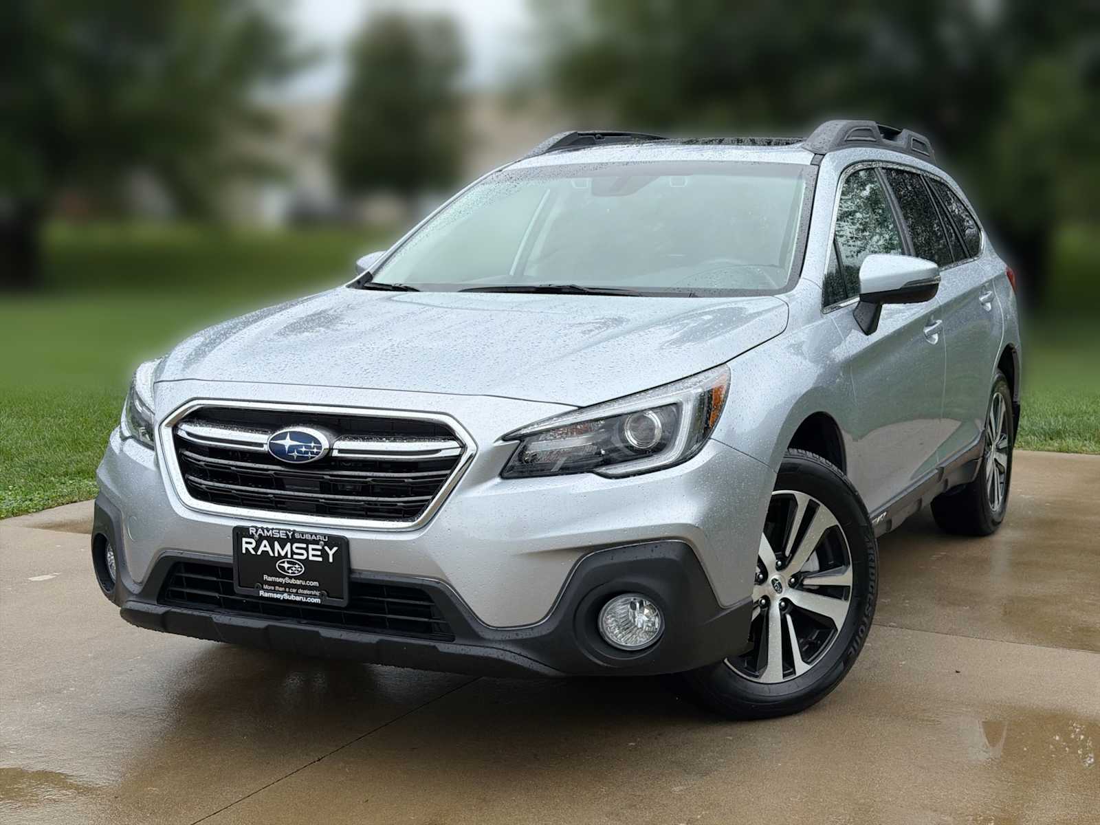 Ice Silver Metallic 2019 Subaru Outback Wagon All-Wheel Drive Automatic