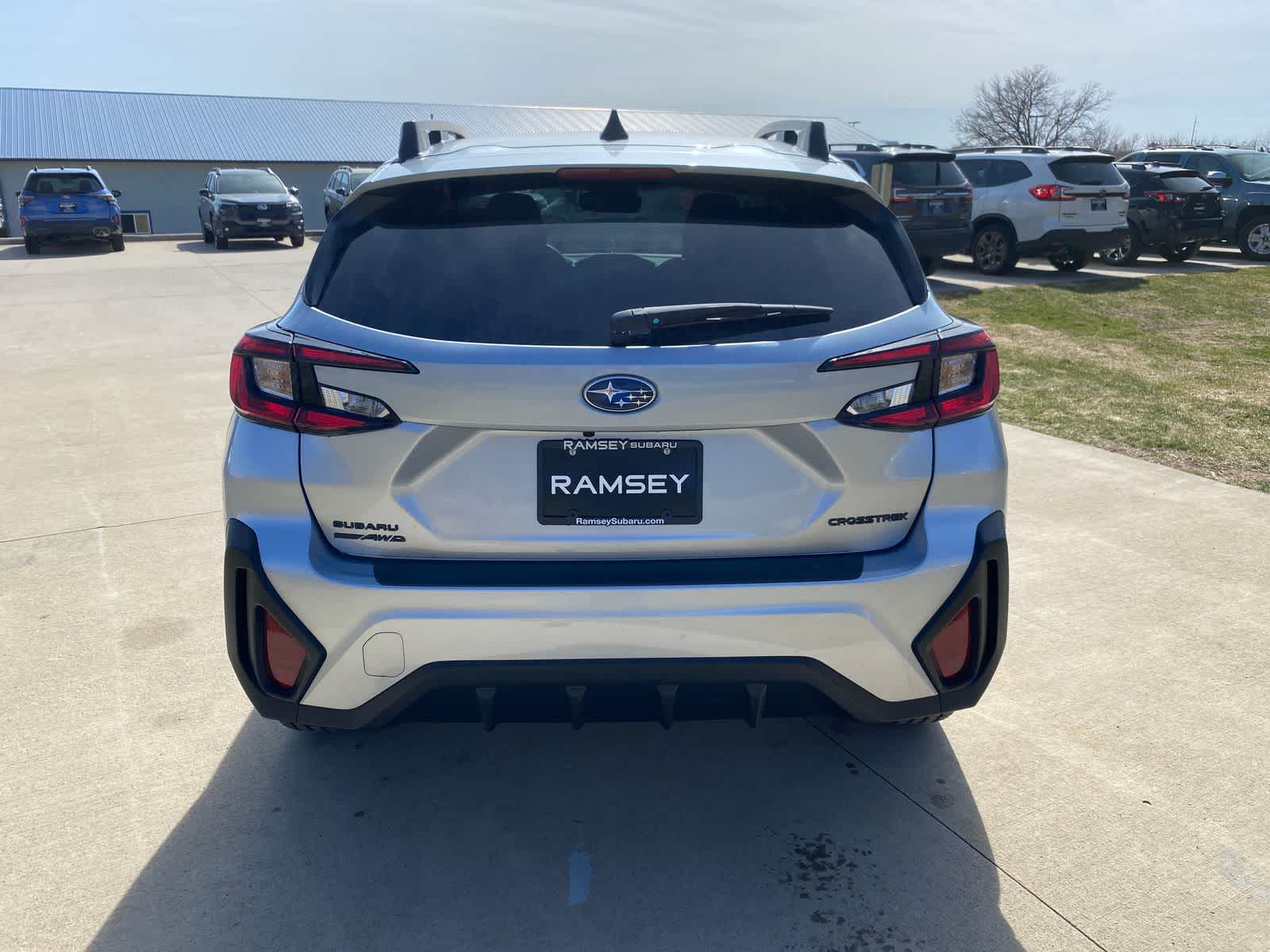 View vehicle photo 5