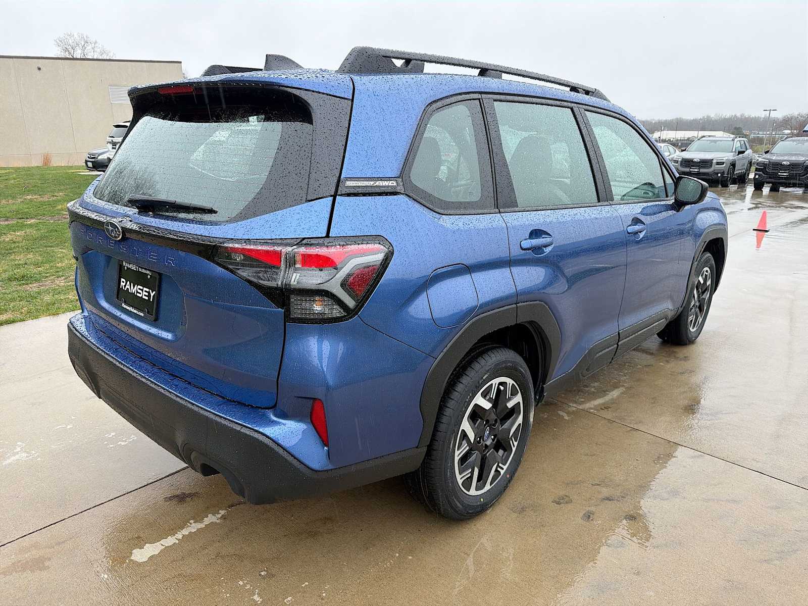 View vehicle photo 6