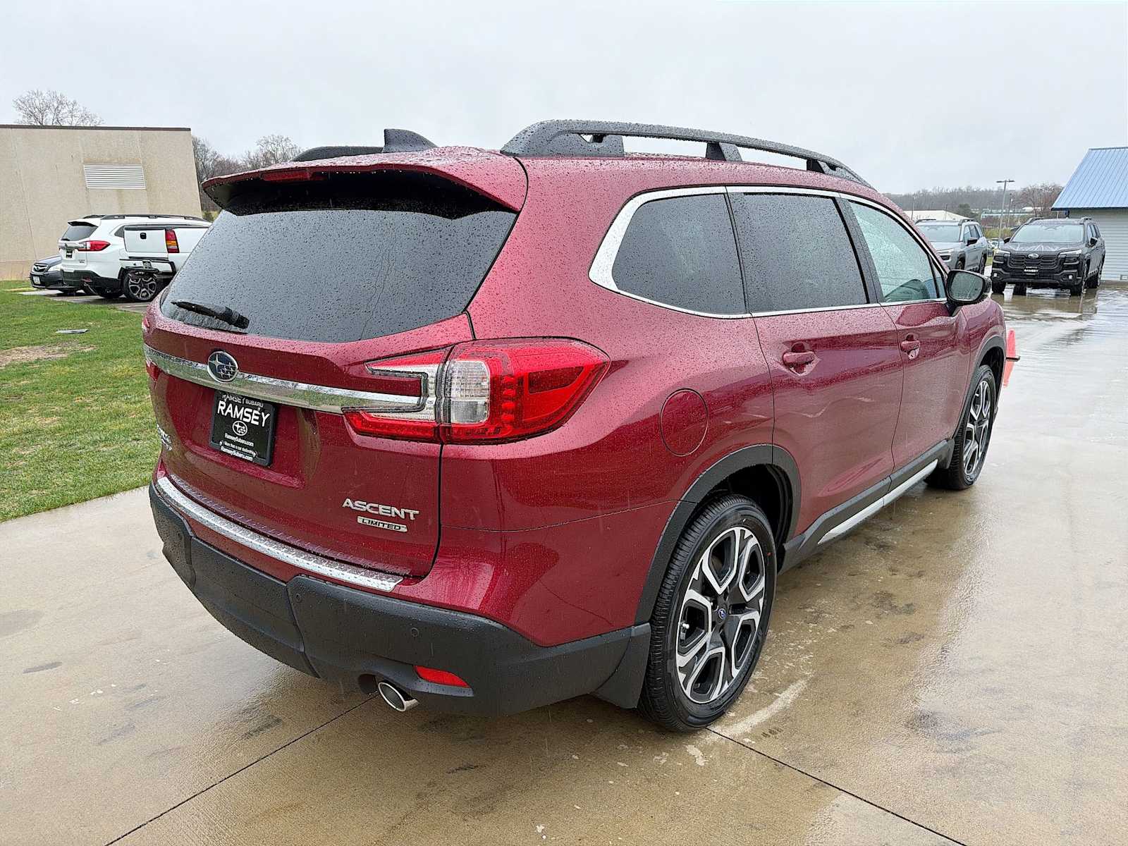 View vehicle photo 6