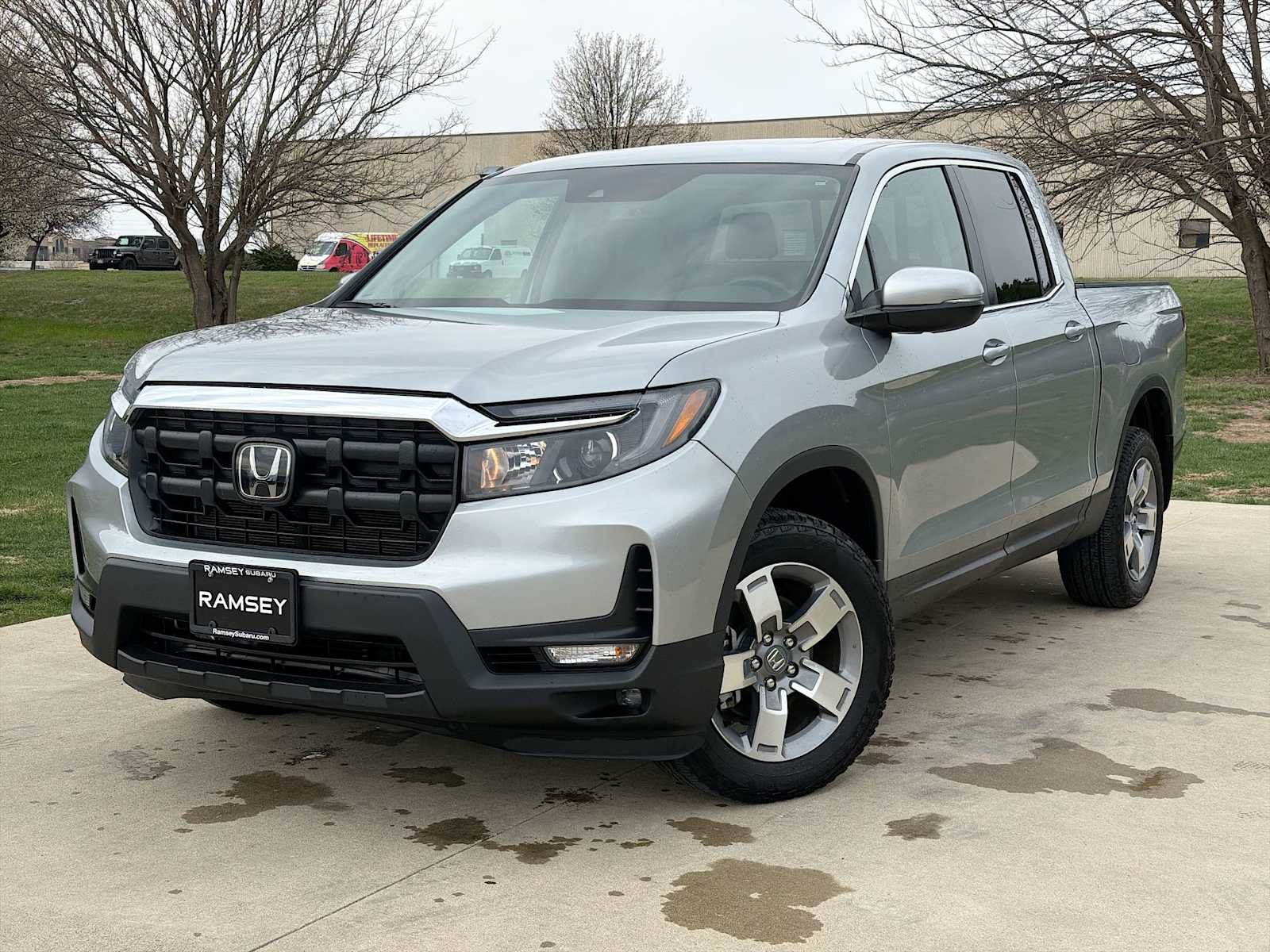 Solar Silver Metallic 2025 Honda Ridgeline RTL AWD Pickup Truck All-Wheel Drive 9-Speed Automatic