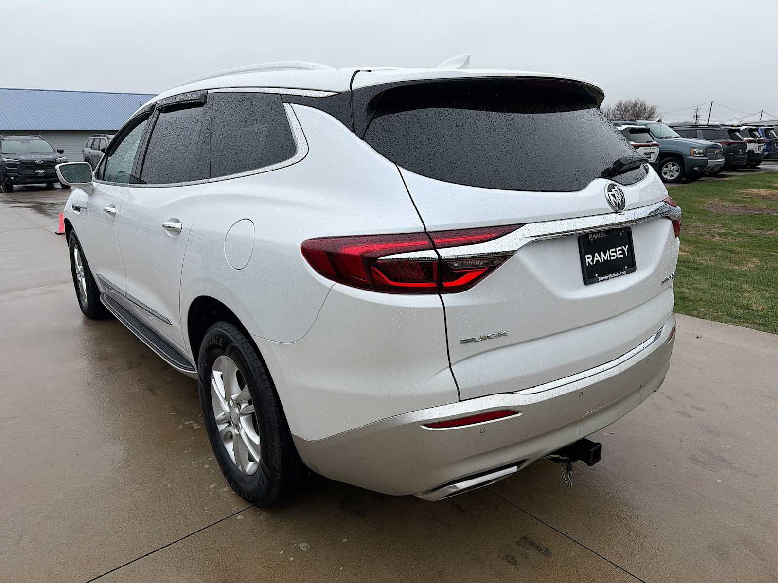 View vehicle photo 4