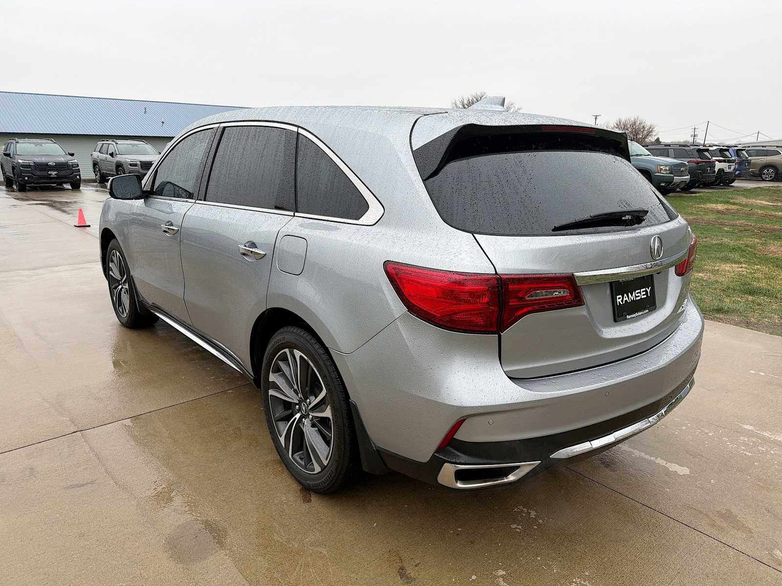 View vehicle photo 4