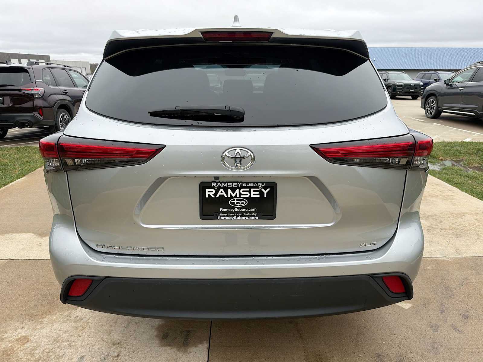 View vehicle photo 5