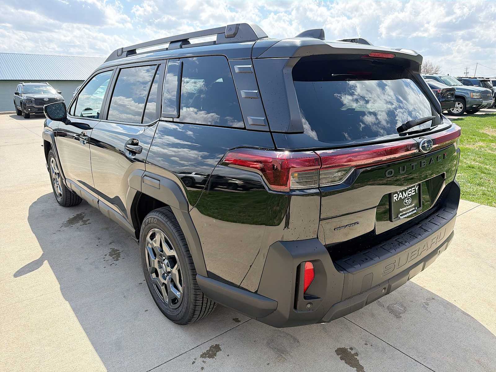 View vehicle photo 4