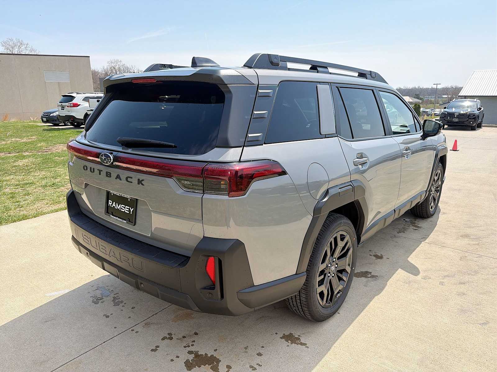 View vehicle photo 6