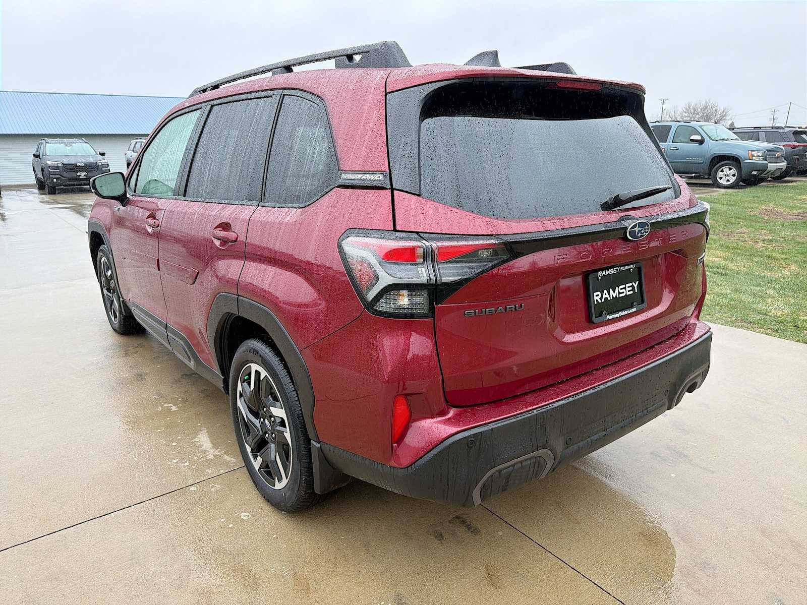 View vehicle photo 4