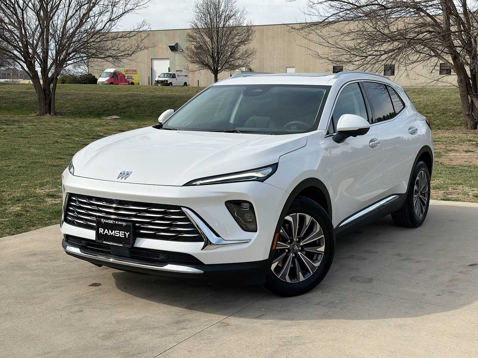 White Frost Tricoat 2025 Buick Envision Preferred AWD SUV / Crossover All-Wheel Drive 9-Speed Automatic