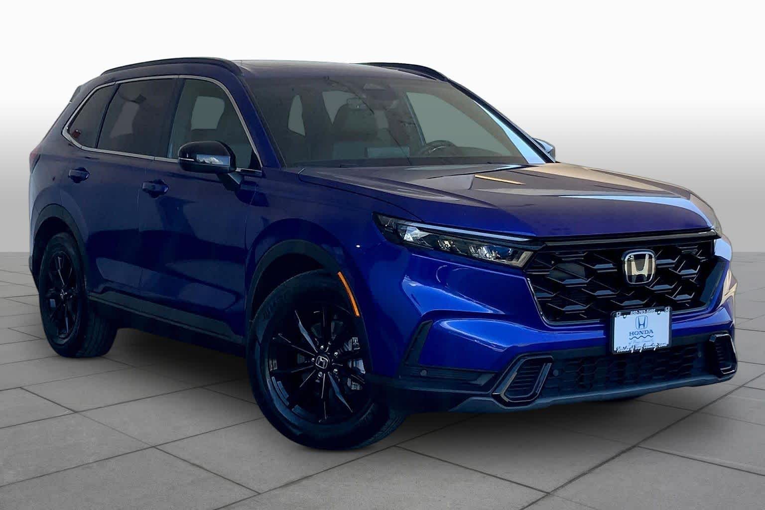 View vehicle photo 3