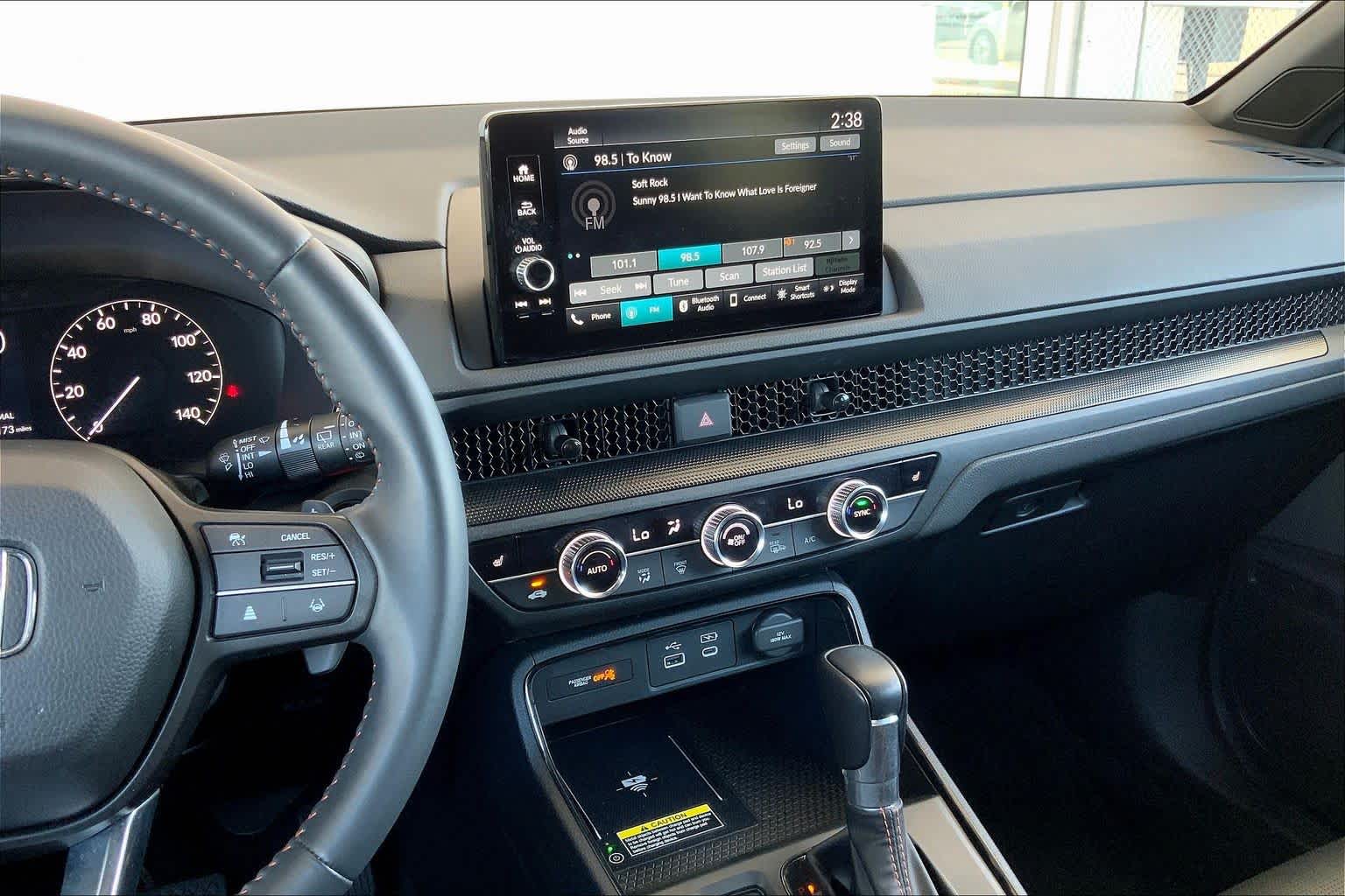 View vehicle photo 7