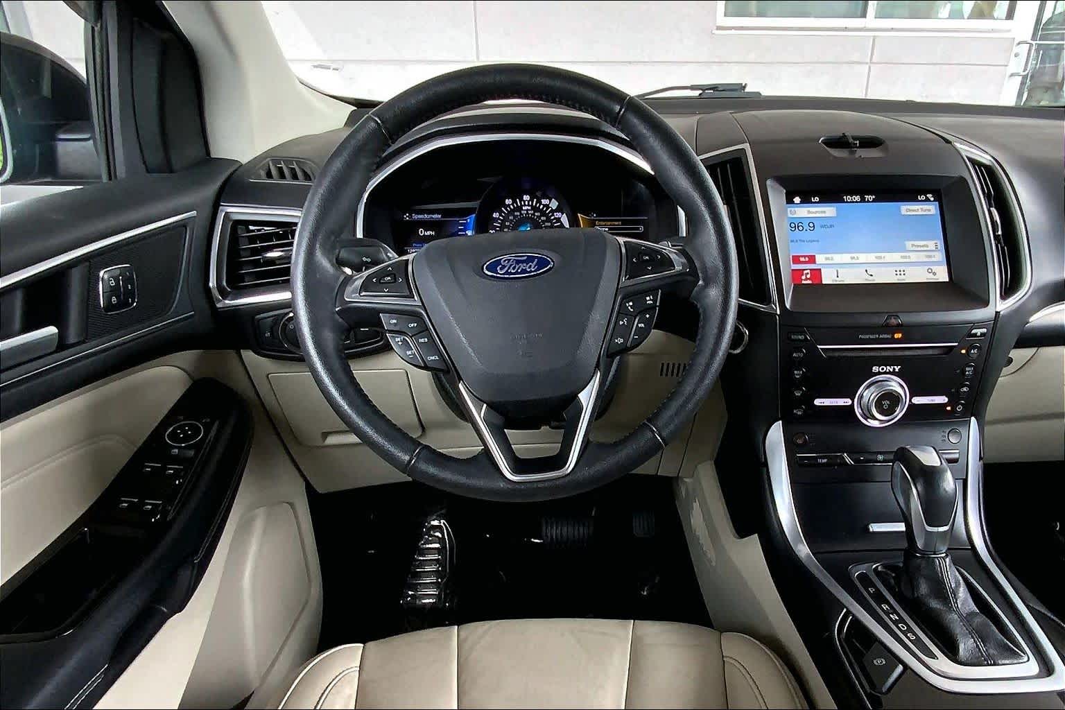 View vehicle photo 7