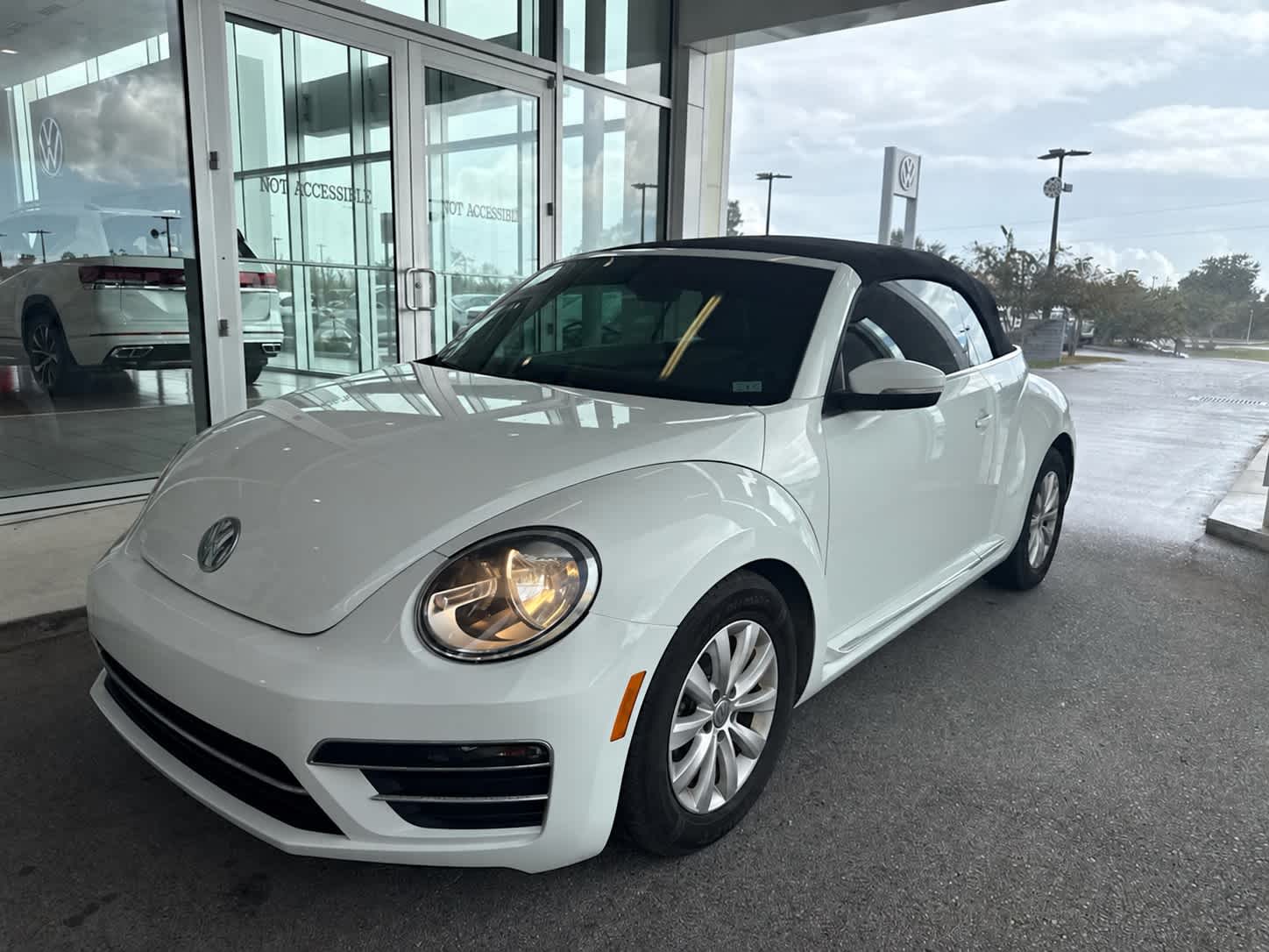 2017 Volkswagen Beetle 1.8T SEL Convertible