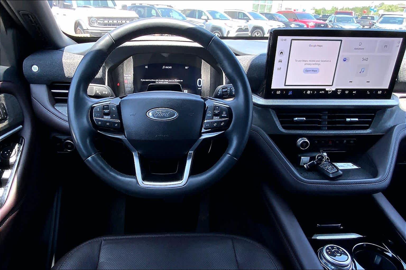 View vehicle photo 7
