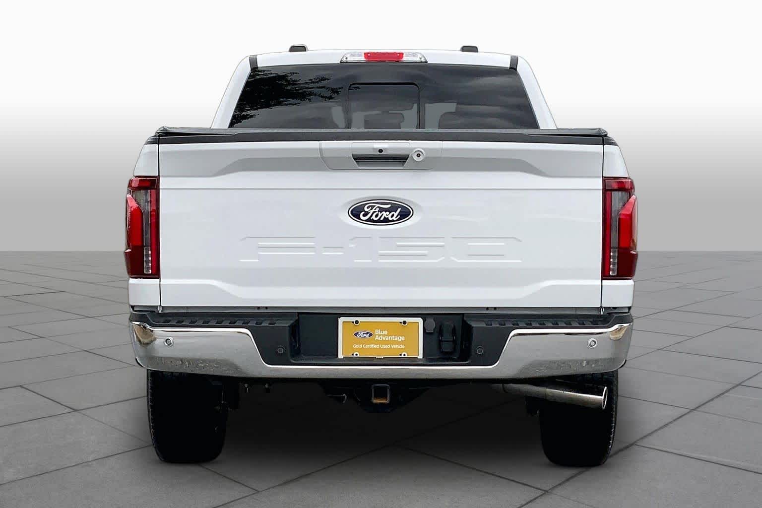 View vehicle photo 6