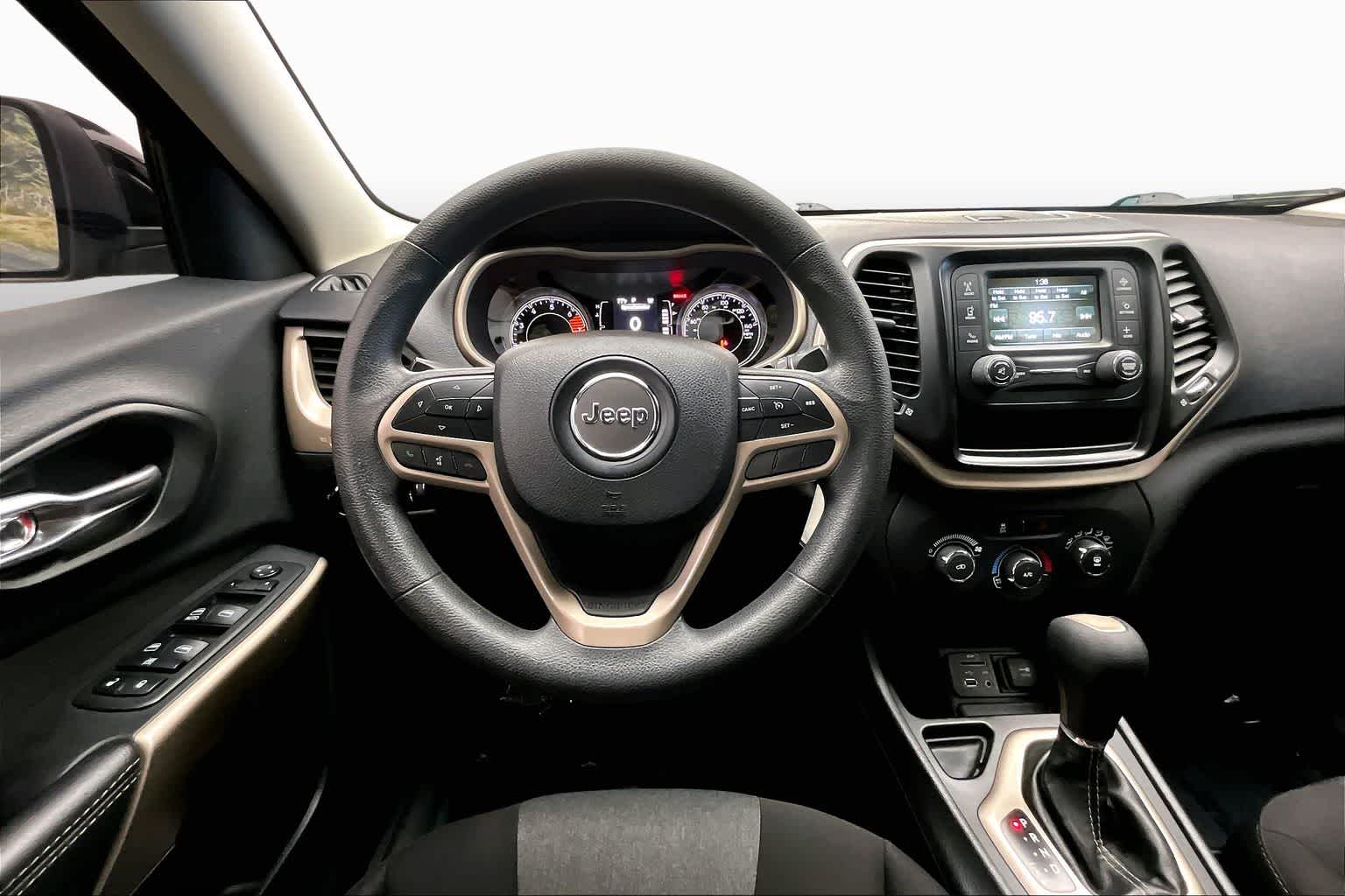 View vehicle photo 6
