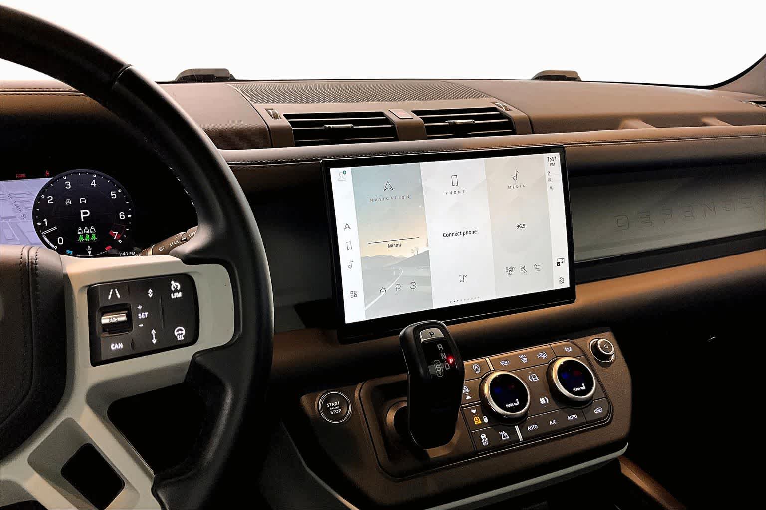 View vehicle photo 7