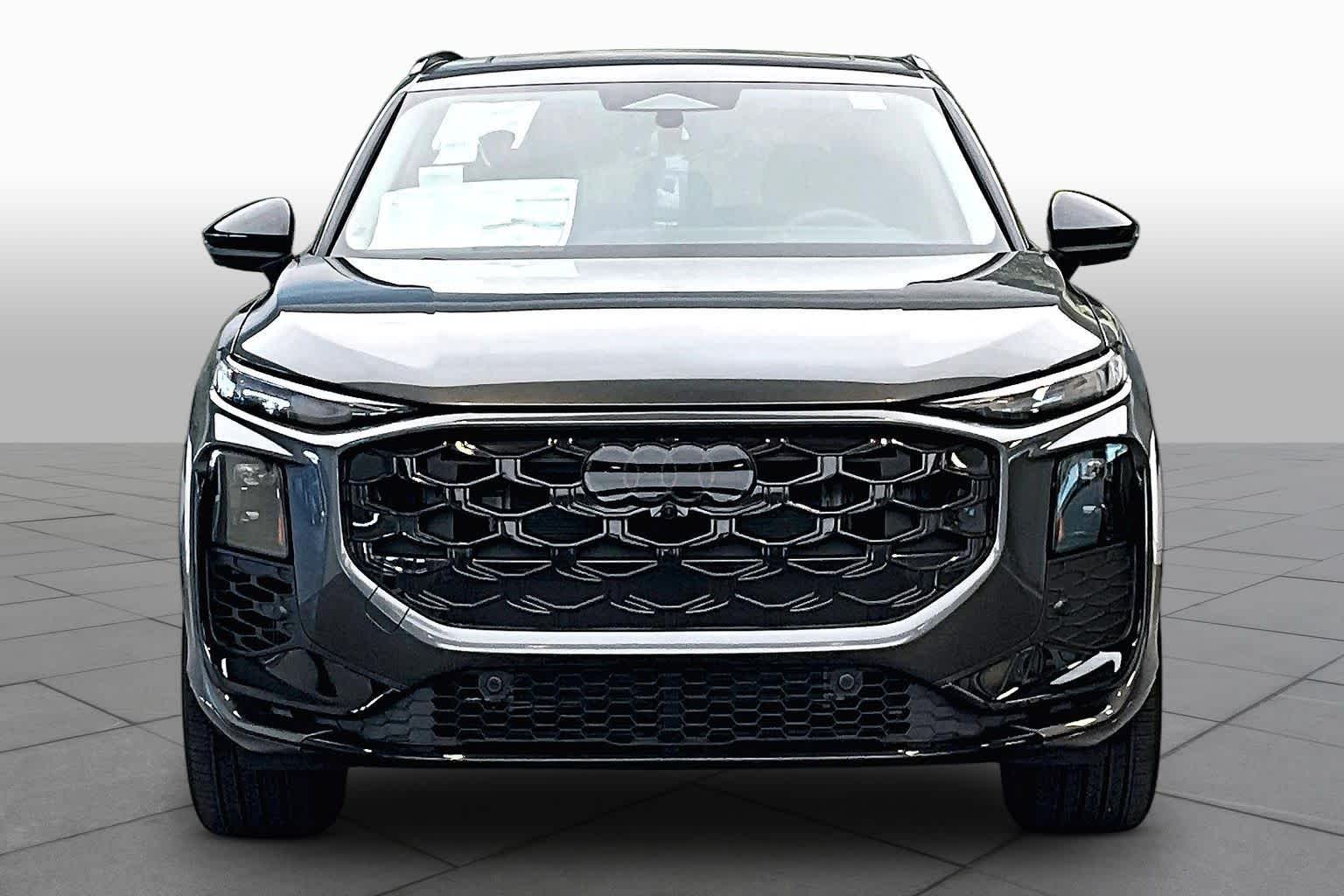 New 2026 Daytona Gray pe Audi S line image 3