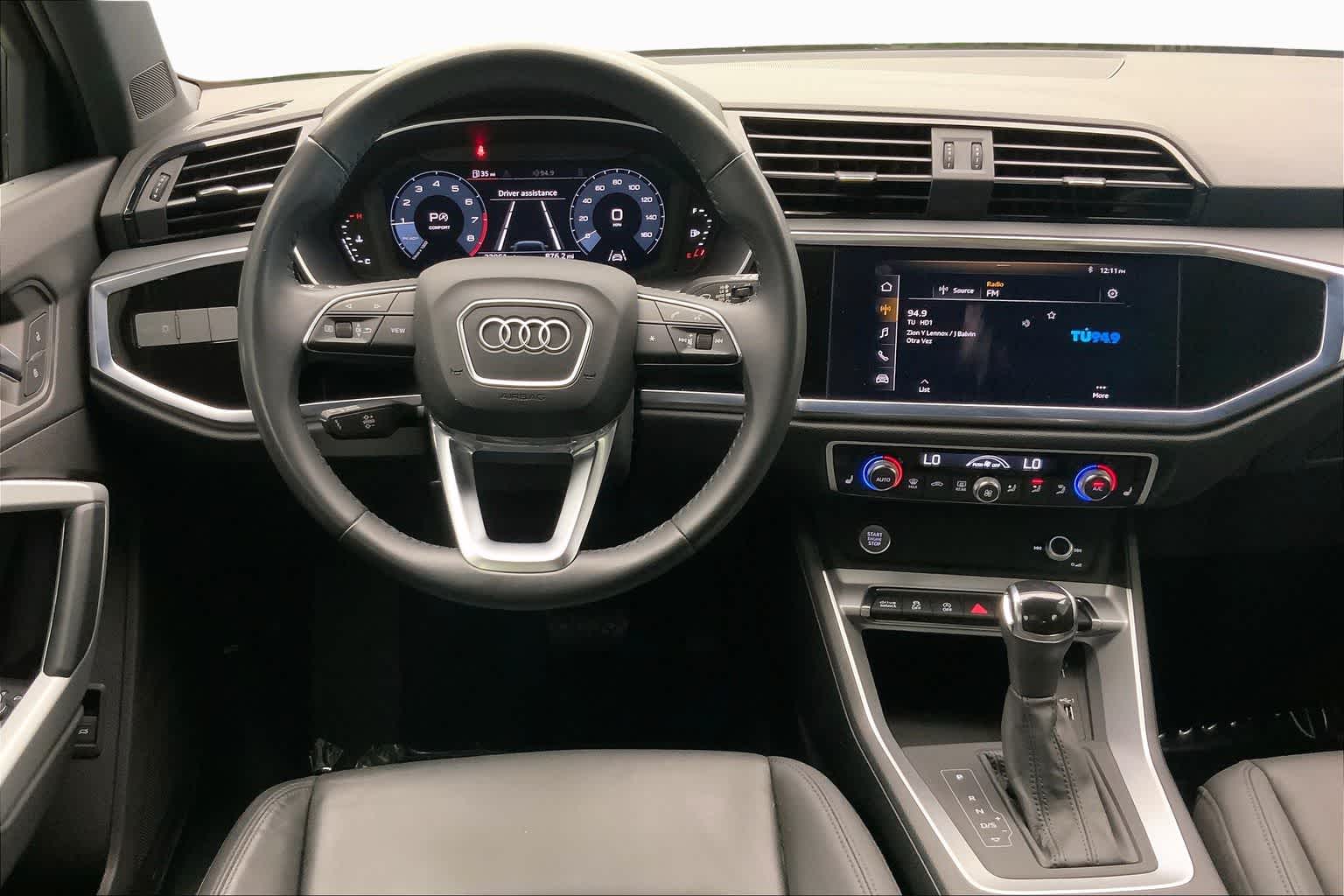 View vehicle photo 6
