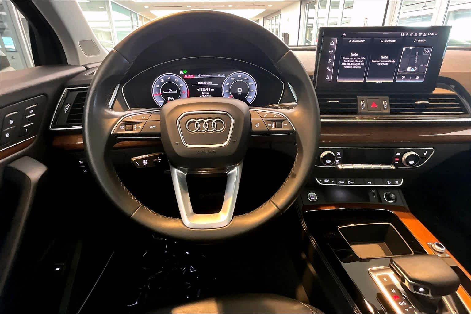 View vehicle photo 6