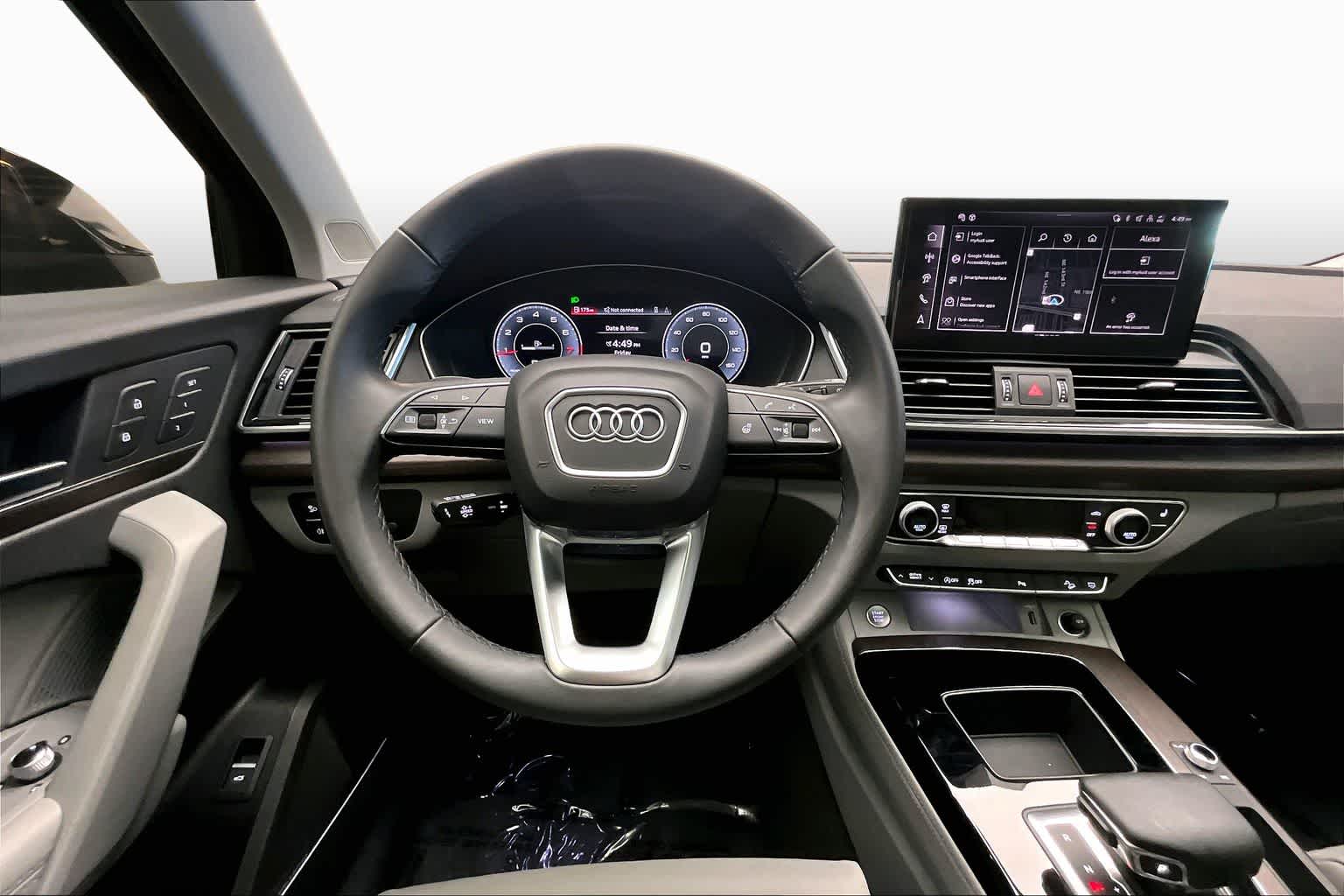 View vehicle photo 6