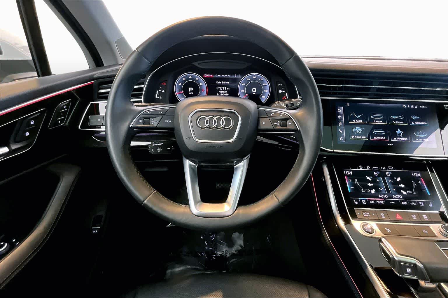 View vehicle photo 6