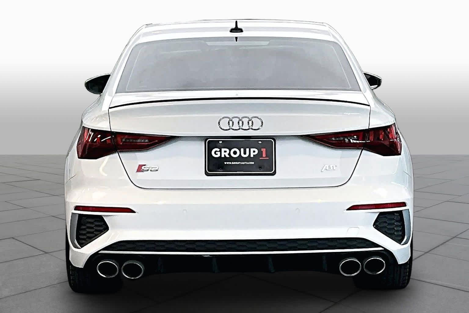 View vehicle photo 5