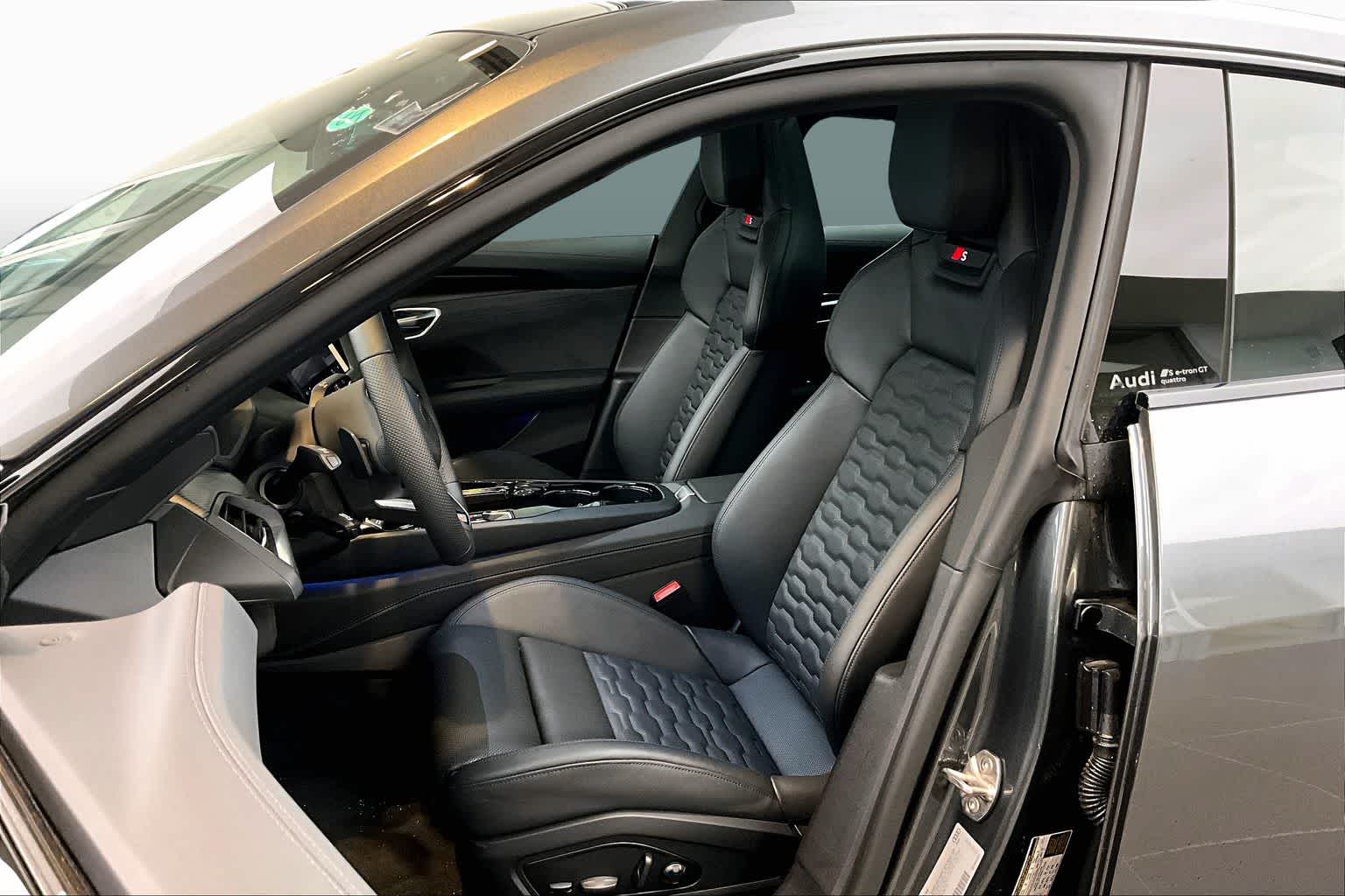 New 2026 Daytona Gray pe Audi Premium Plus image 9