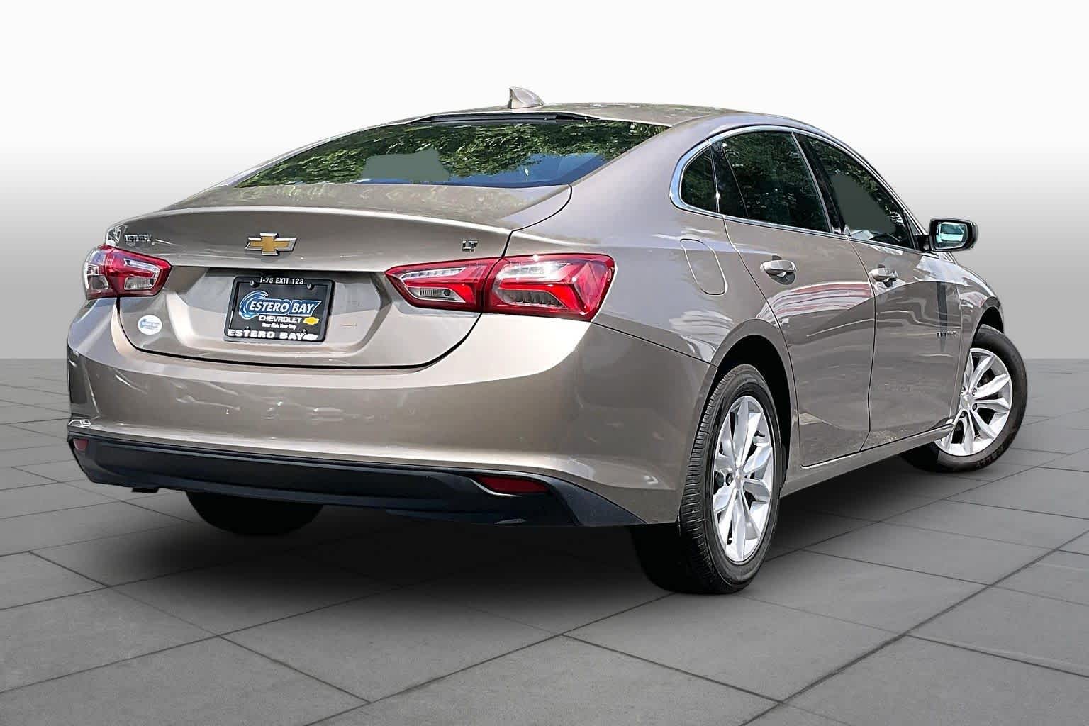 Used 2022 Mineral Gray Metallic Chevrolet LT image 13
