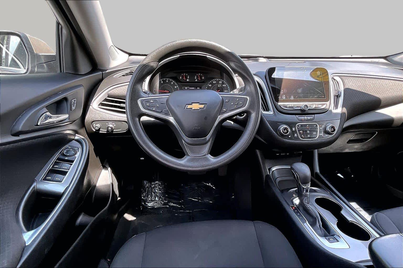 Used 2022 Mineral Gray Metallic Chevrolet LT image 6