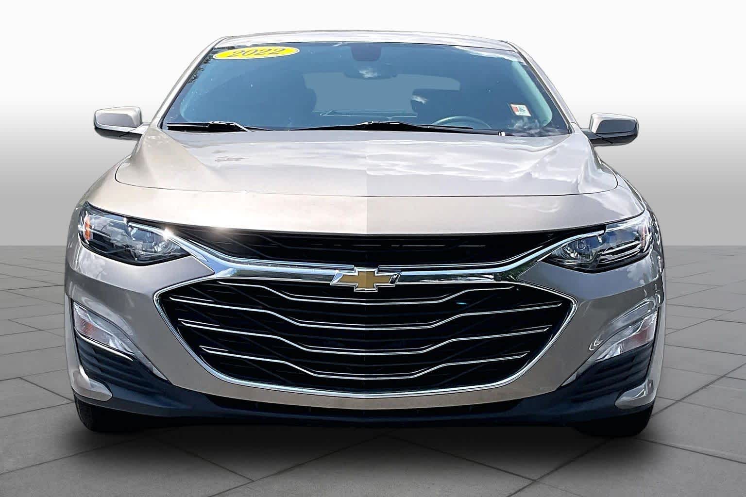 Used 2022 Mineral Gray Metallic Chevrolet LT image 4