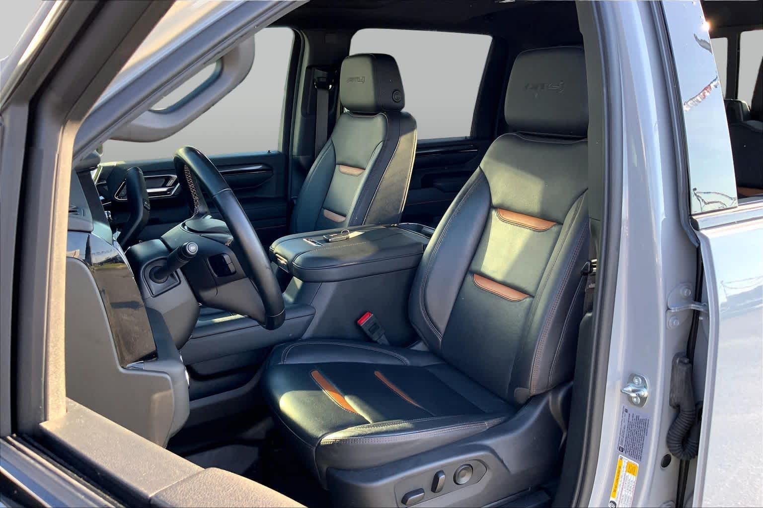 Used 2025 Thunderstorm Gray GMC AT4 image 8