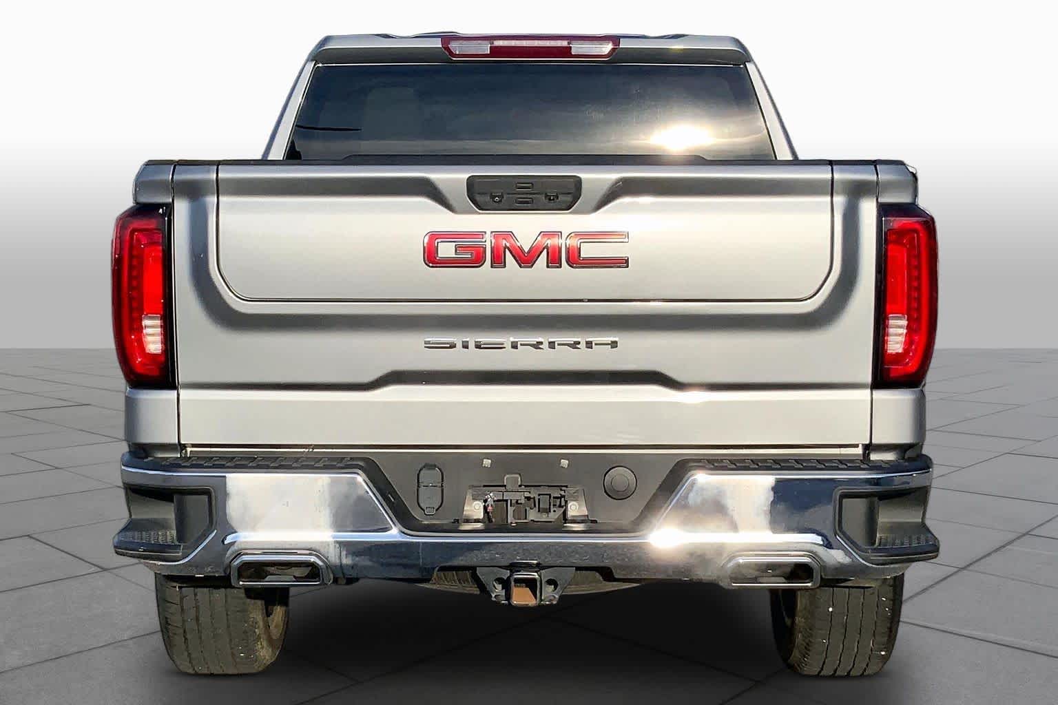Pre-Owned 2023 GMC Sierra 1500 SLT