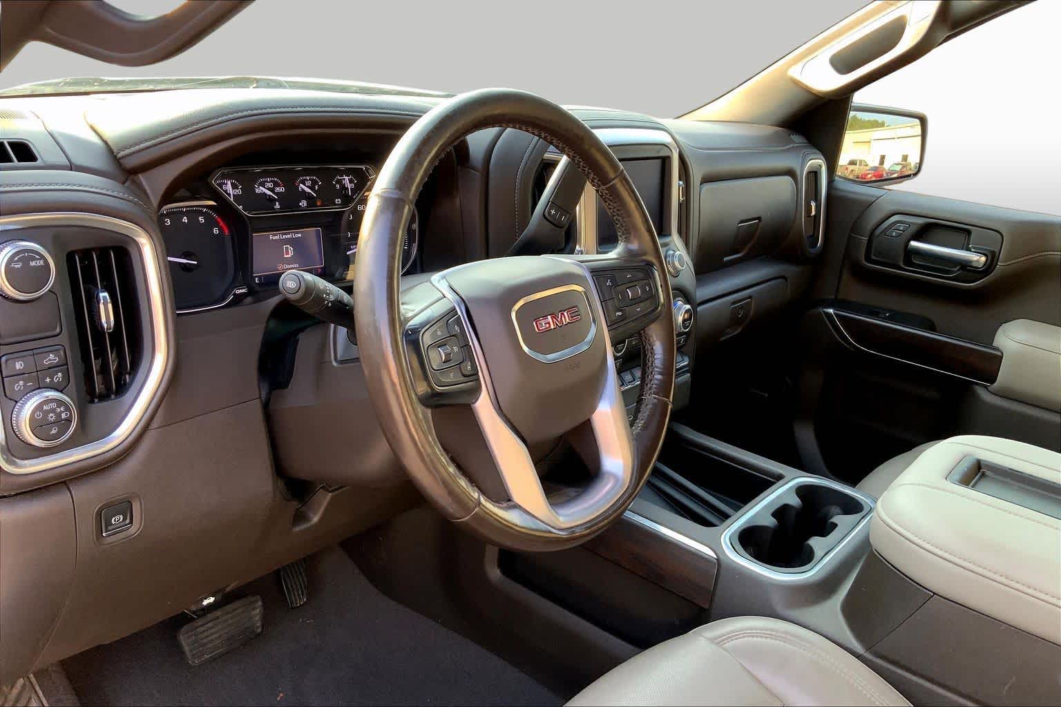 Used 2020 SUMMIT WHITE GMC SLT image 16