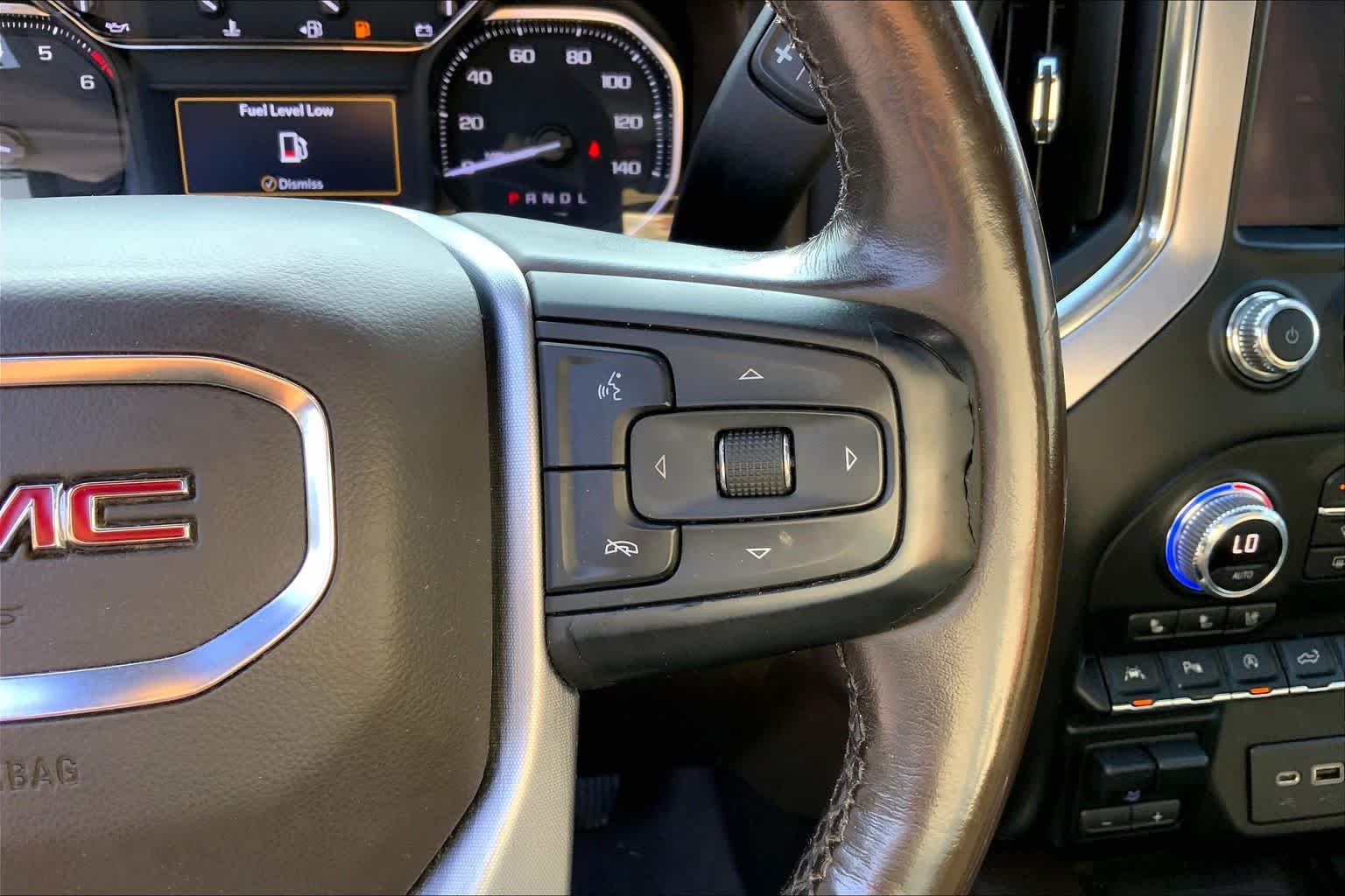 Used 2020 SUMMIT WHITE GMC SLT image 23