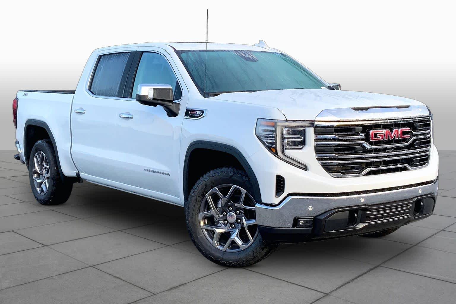 New 2026 Glacier White Tricoat GMC SLT image 2