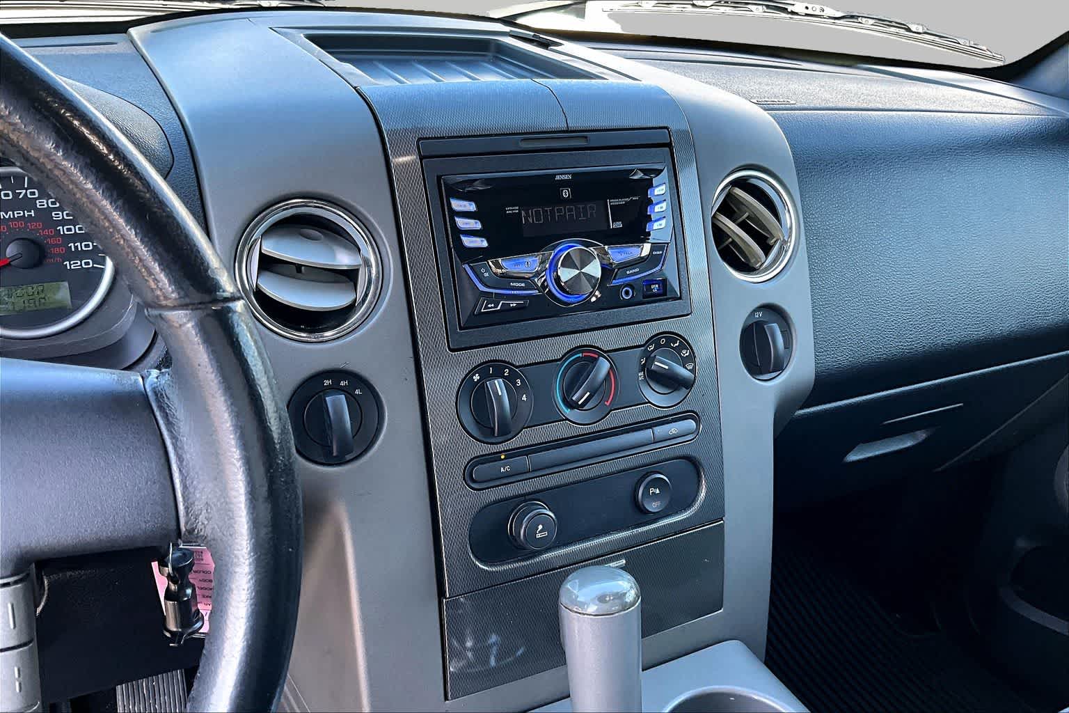View vehicle photo 6