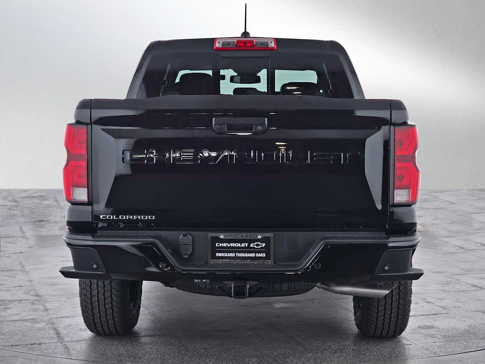 View vehicle photo 4