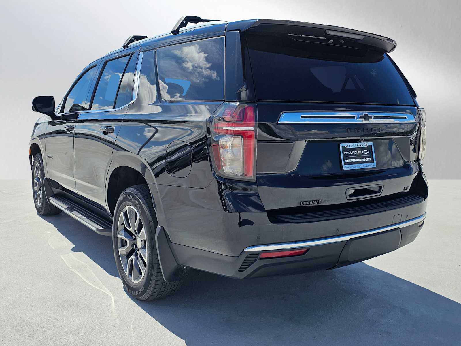 View vehicle photo 5