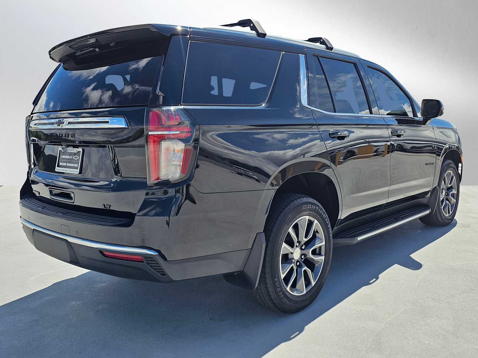 View vehicle photo 3