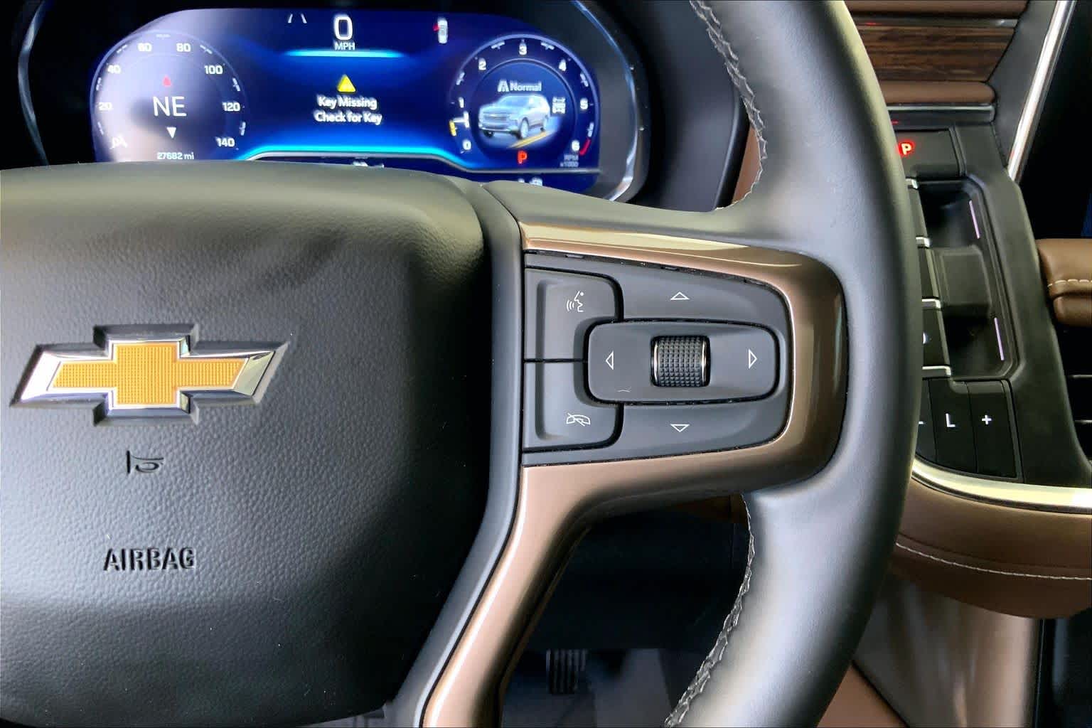 Used 2024 Iridescent Pearl Tricoat Chevrolet High Country image 25
