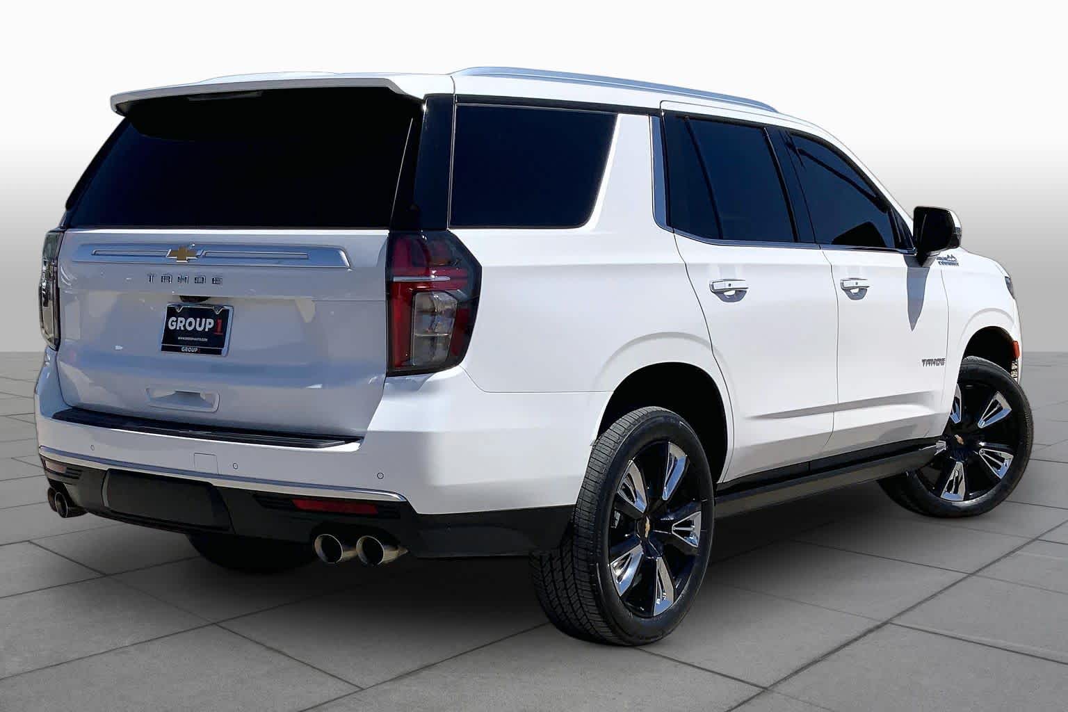Used 2024 Iridescent Pearl Tricoat Chevrolet High Country image 13