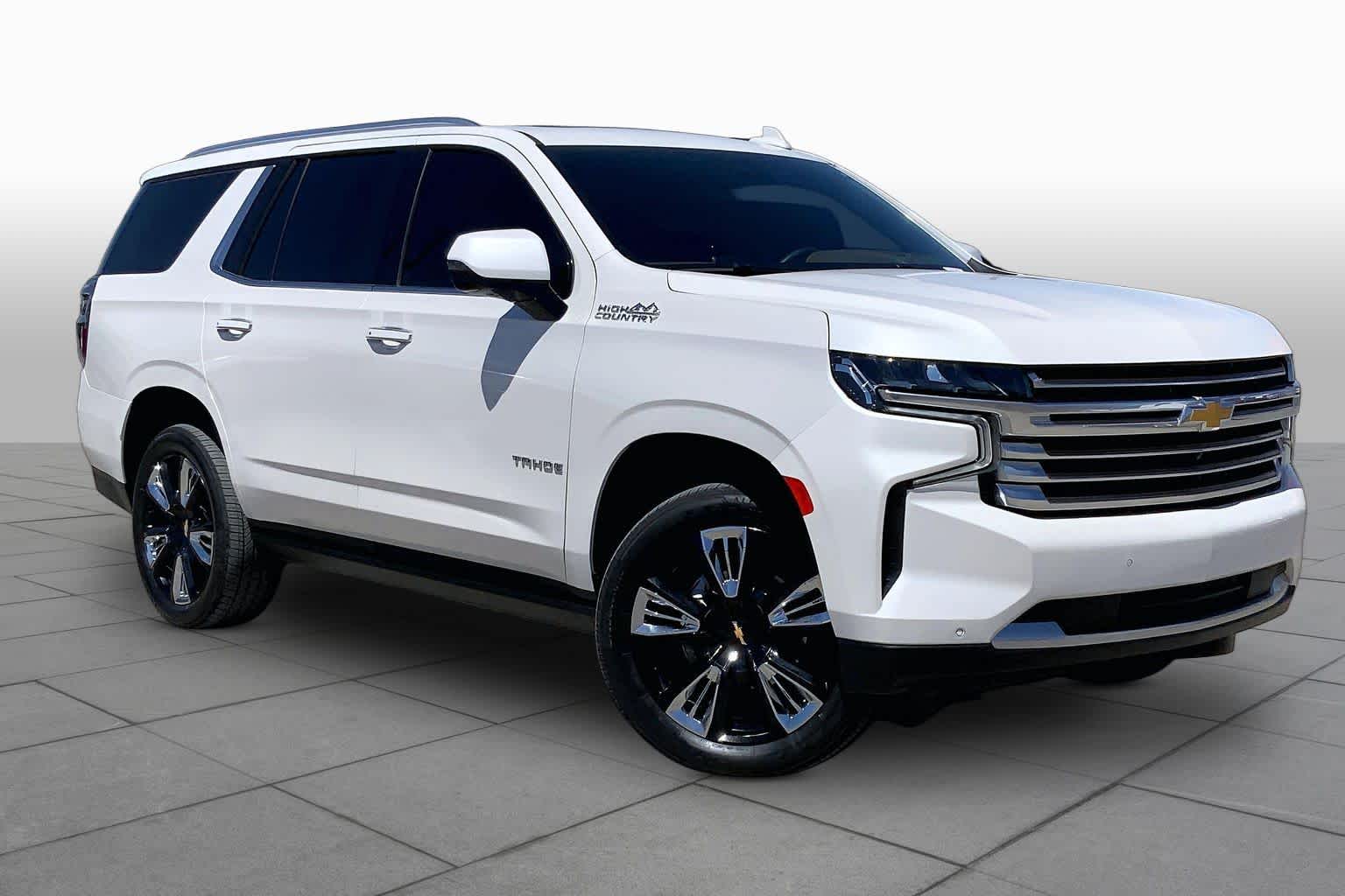 Used 2024 Iridescent Pearl Tricoat Chevrolet High Country image 3