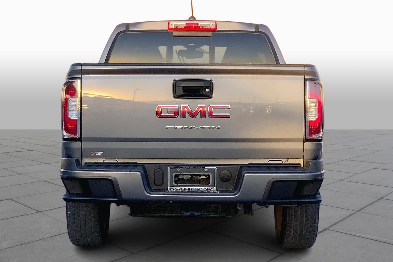 Pre-Owned 2022 GMC Canyon 2WD Elevation