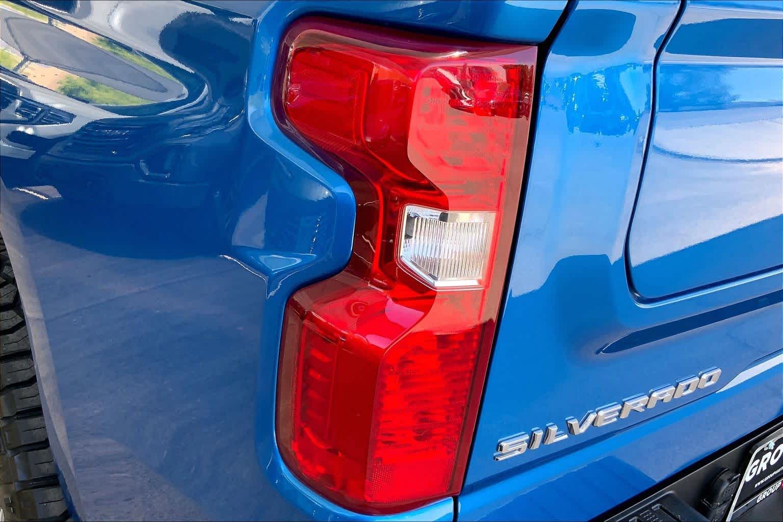 Used 2022 GLACIER BLUE METALLIC Chevrolet LT image 29